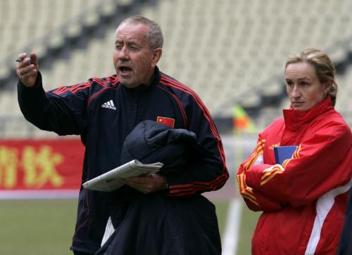 赵旭日冯潇霆梅西,冯潇霆梅西式进球