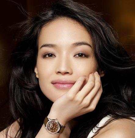 不同脸型适合相对应的眉型,方圆脸平眉怎么修成弯月眉