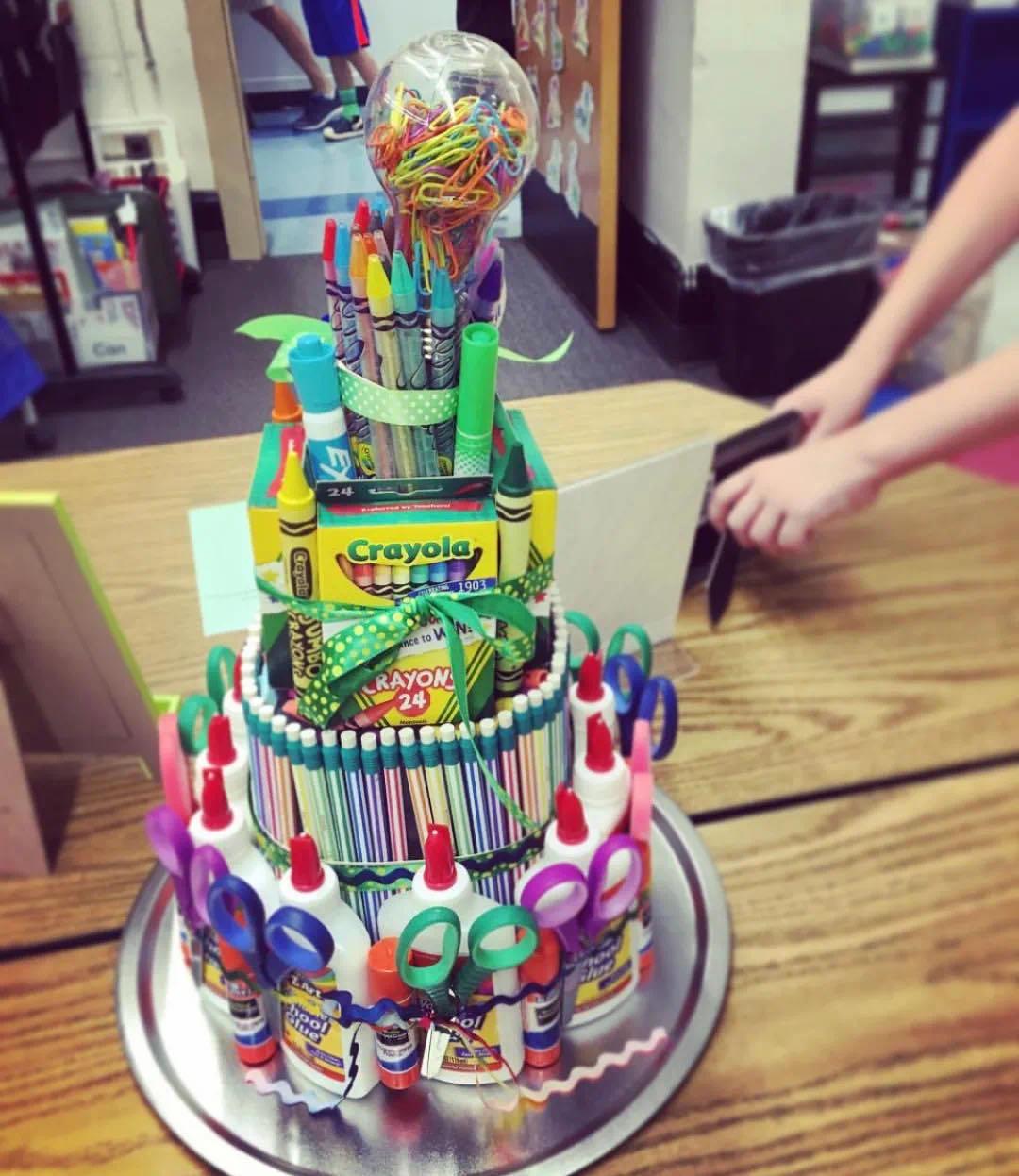 教师节不知道送什么花,教师节不知道要送哪位老师