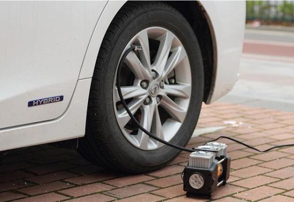 后备箱矿泉水瓶全是水,后备箱有矿泉水的重要性