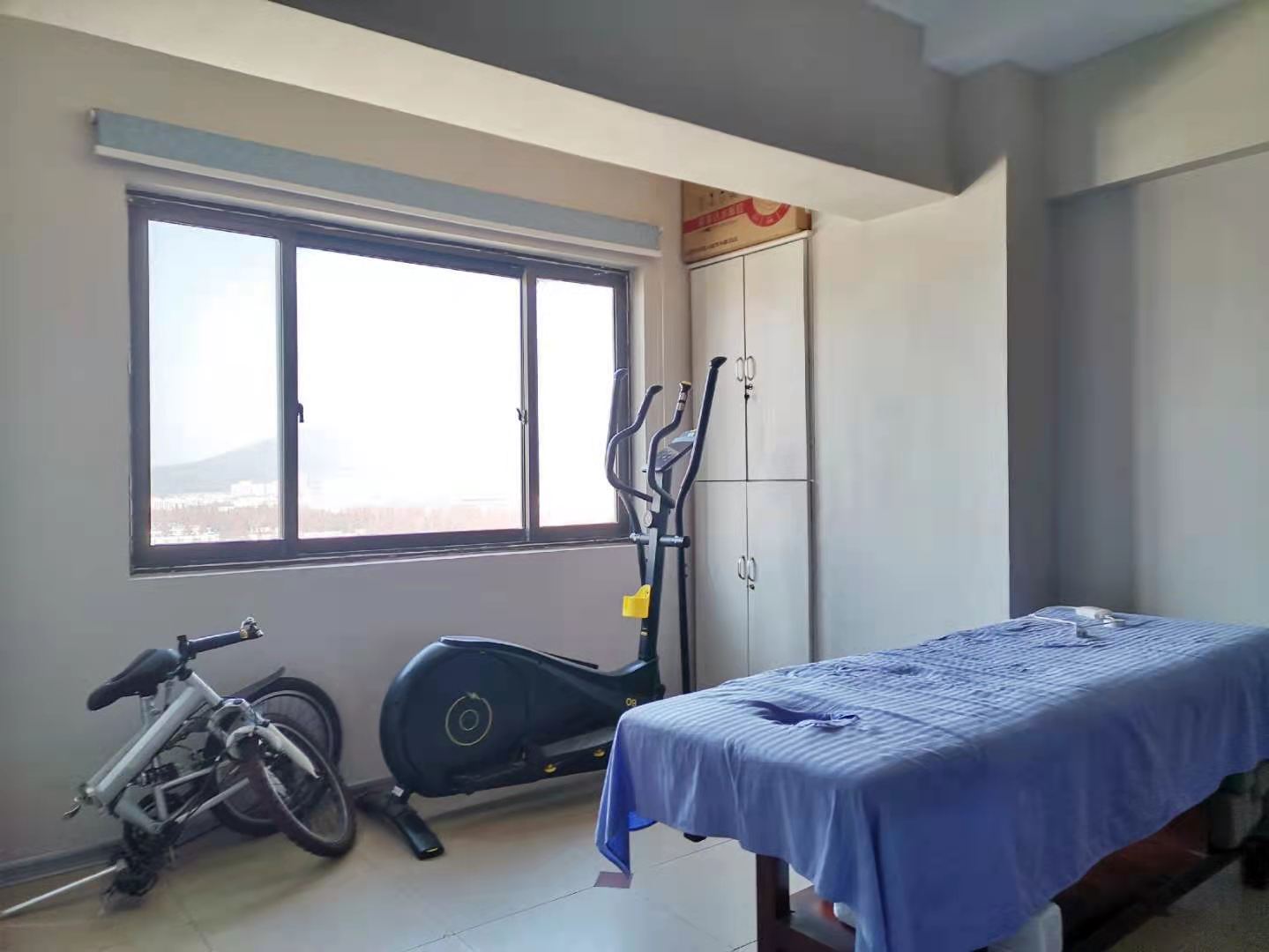 全国只有300多导盲犬,1700万盲人仅有200多只导盲犬