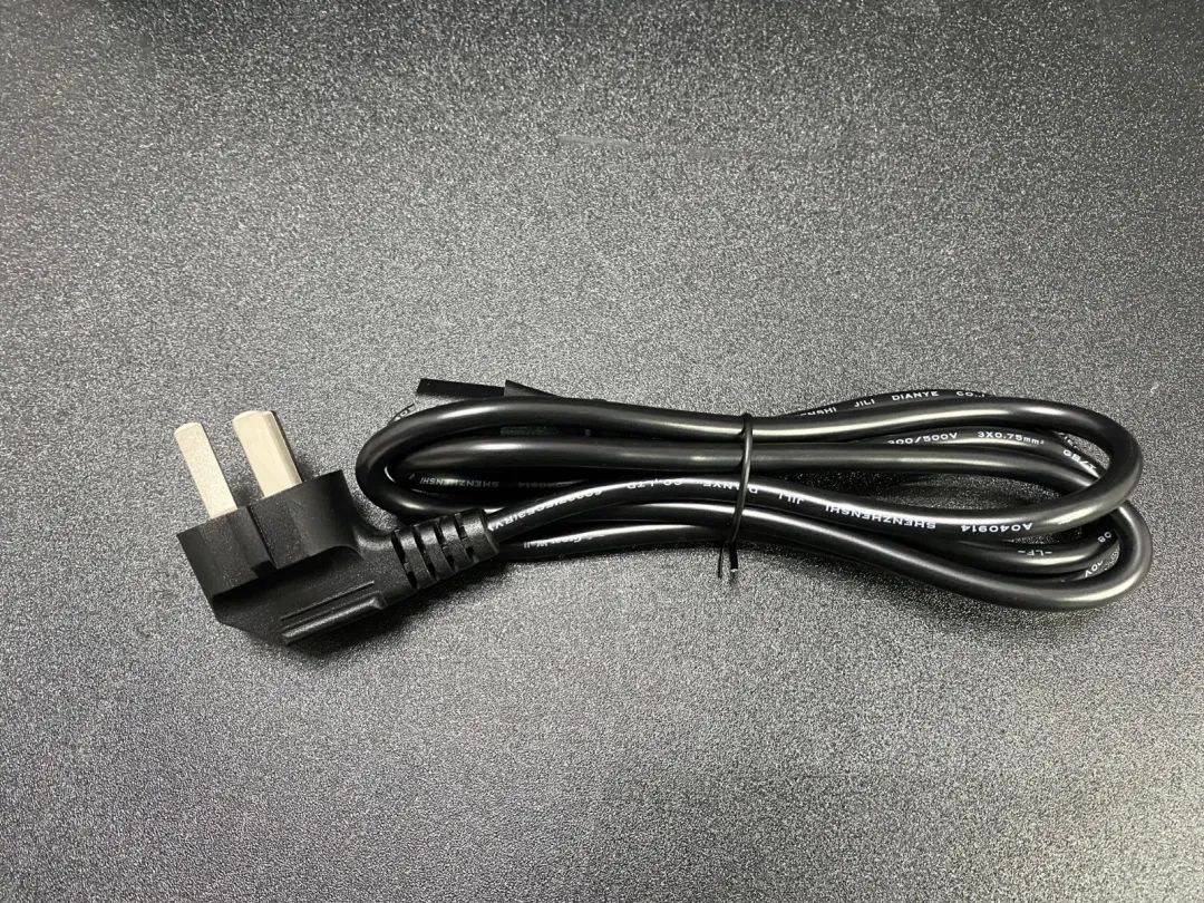 500w电源全新,500w电源长城