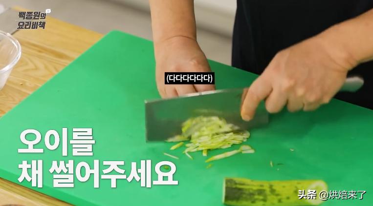 夏天总想喝点爽的？清凉海带汤，一口找回失去的胃口，简单零失败