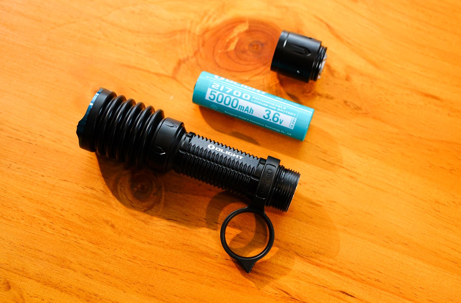 最纯粹的战术手电筒体验如何？傲雷WARRIOR武士X3首发上手