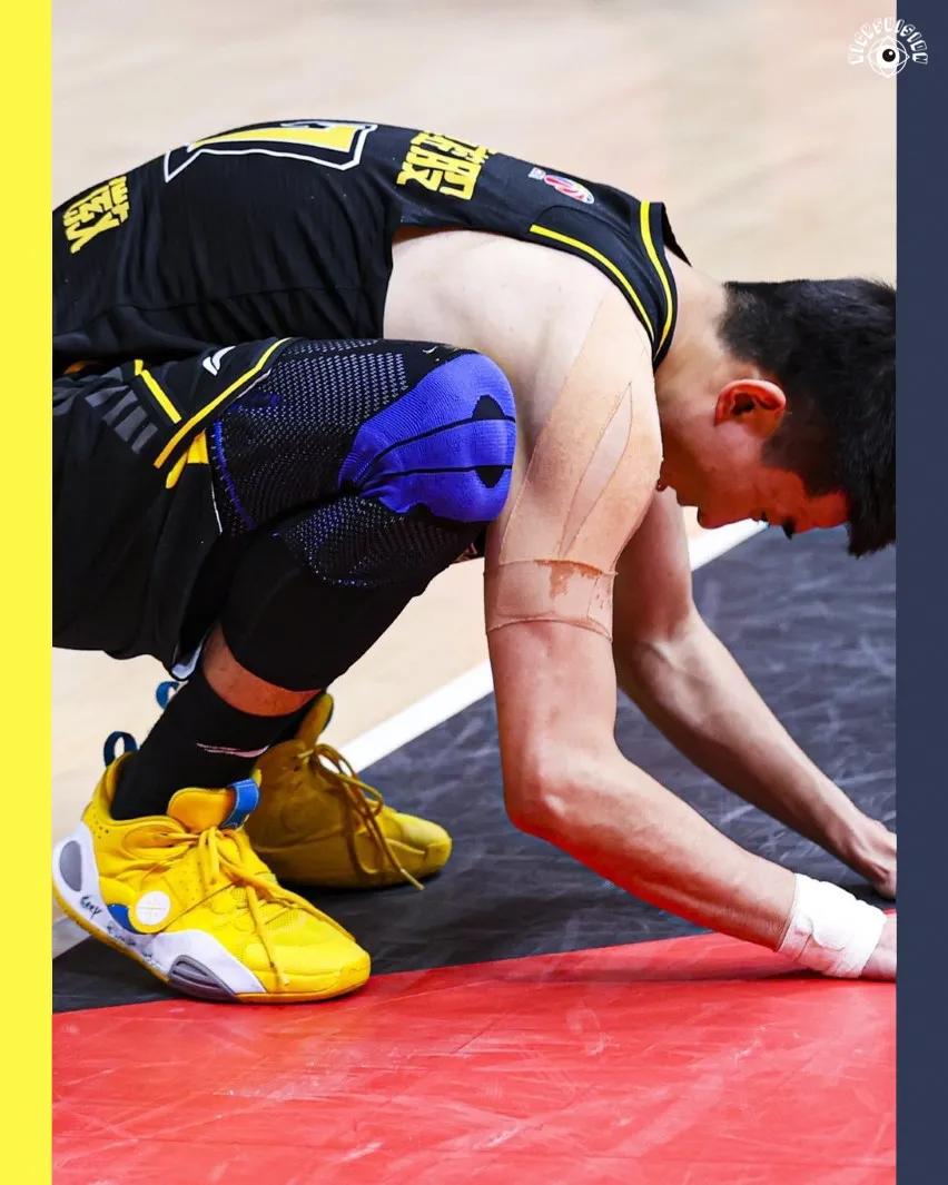 韦德上脚球鞋全城9,韦德之道全城9无眠配色