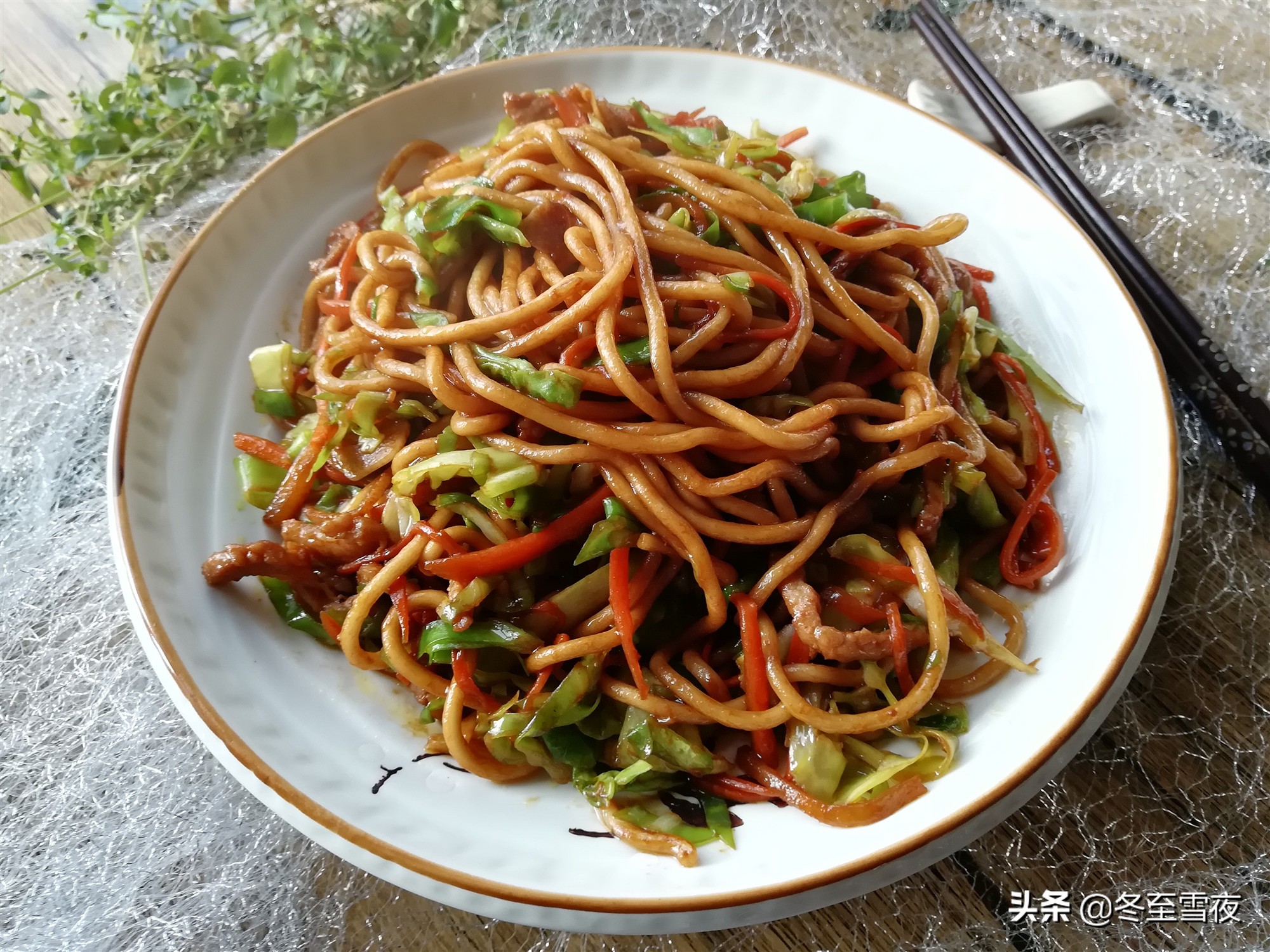 如何做好一盘炒面学会这几步就够,5分钟学会家常炒面的做法