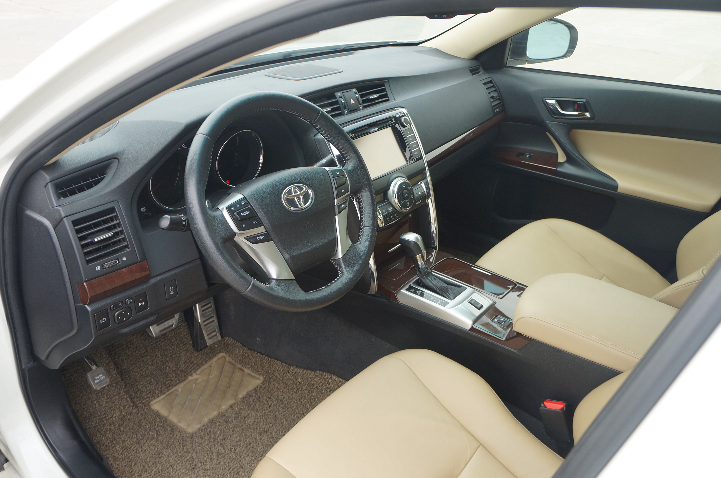 锐志3.0二手车,锐志3.0顶配版