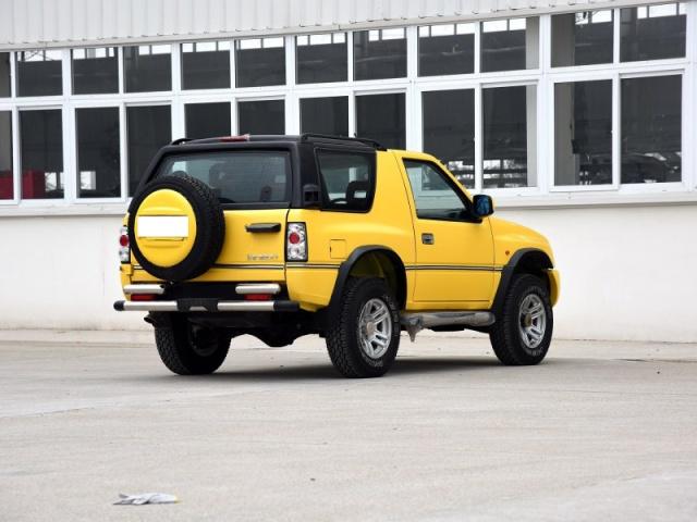 陆风个性硬派越野车X9，车身相当优秀，颠覆我们对国产越野的印象