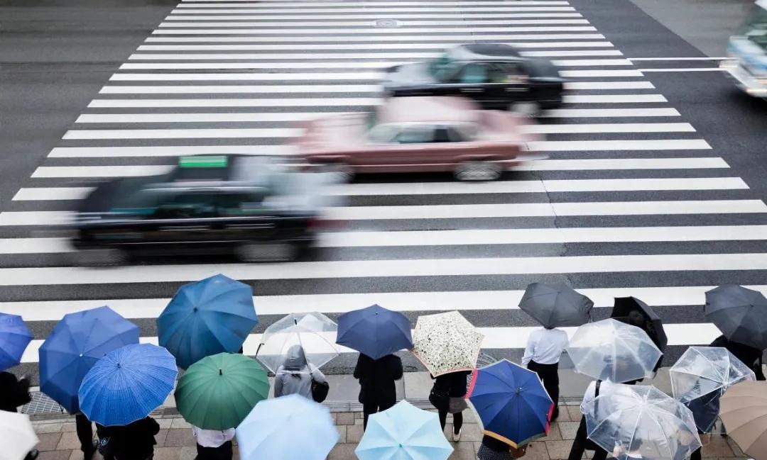 父母子女之间的爱注定是一场辜负,父母没有边界的爱毁了我一辈子