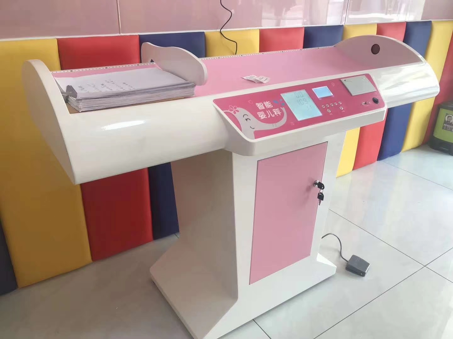 上禾科技SH-3008婴幼儿医用身高体重秤：宝宝健康情况早知道