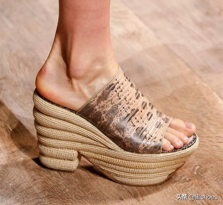 菲拉格慕杨幂高跟鞋,杨幂鞋子同款菲拉格慕