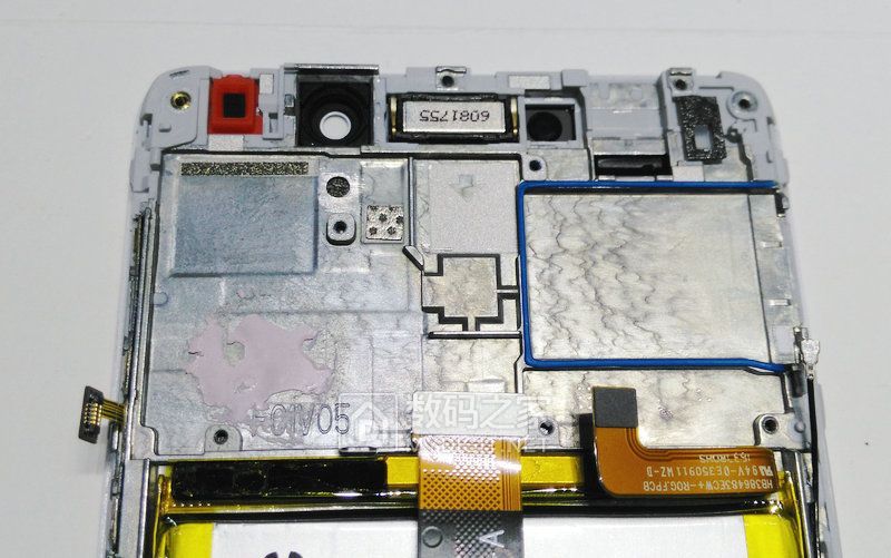 每日一拆,华为手机荣耀6x拆机