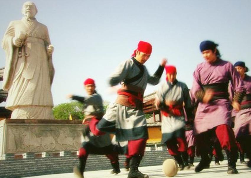 中国足球整体水平不高原因在哪里,中国足球为何一直表现的水平一般