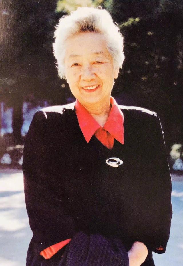 2018年离世的十位名人,2017年已经26位去世的名人一览表