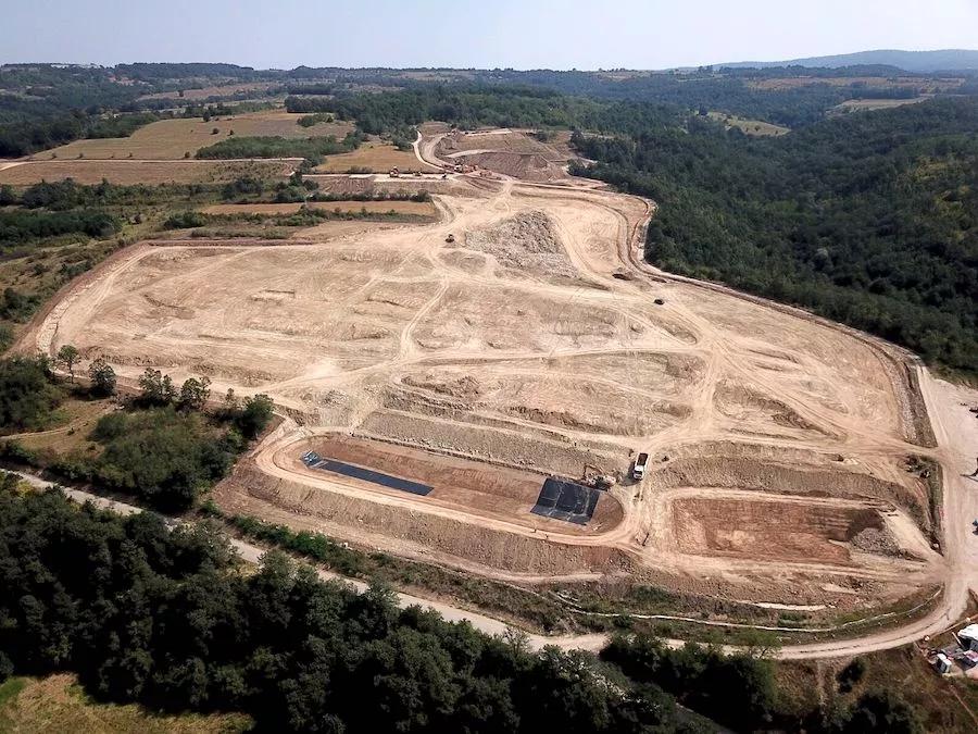 紫金矿业即将步入新台阶，有望跻身顶级矿业巨头行列