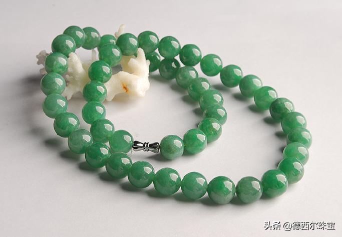 夏天戴什么珠宝首饰最好,买什么样的珠宝保值增值