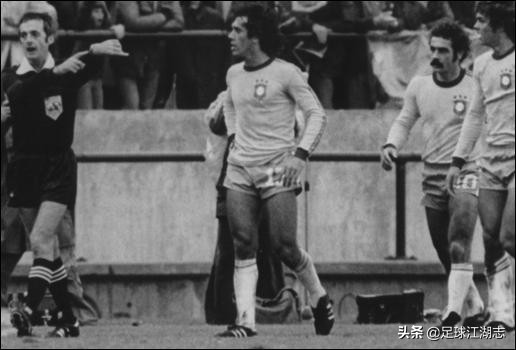 绝杀进球？不存在的！不合时宜的终场哨，曾让巴西队吃了哑巴亏