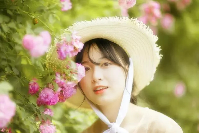 “你就不能控制着点？”面对老公的指责，孕妇一口酸水吐进锅里