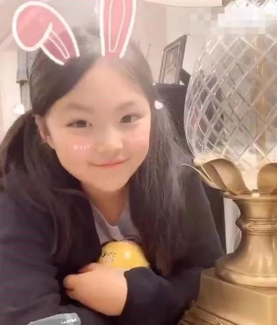 王诗龄的原生家庭对她的宠爱,王诗龄被妈妈宠