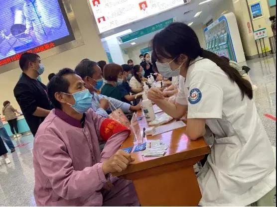 市中心医院成功举办省医师协会皮肤科医师分会青年委员下基层系列活动