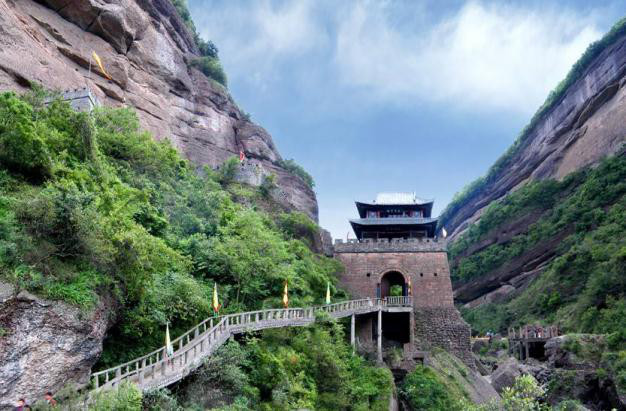 椋為┌鏂扮枂,椹伴獘鐤嗗煙鏃呮父