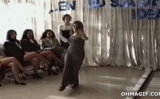 夏天女学生腋臭,女生有腋臭夏天怎么办