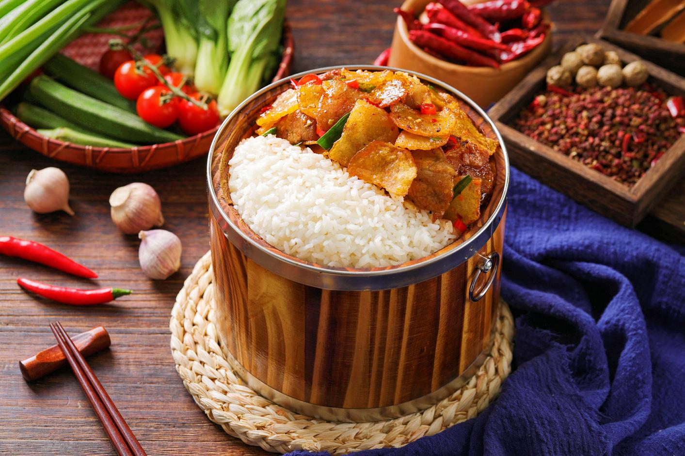 老湘木桶饭加盟,川湘木桶饭加盟费用是多少