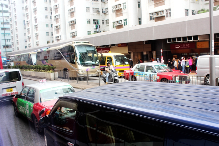 与意大利商人讨价旅游购物欧洲与亚洲国家不同的经营价值观