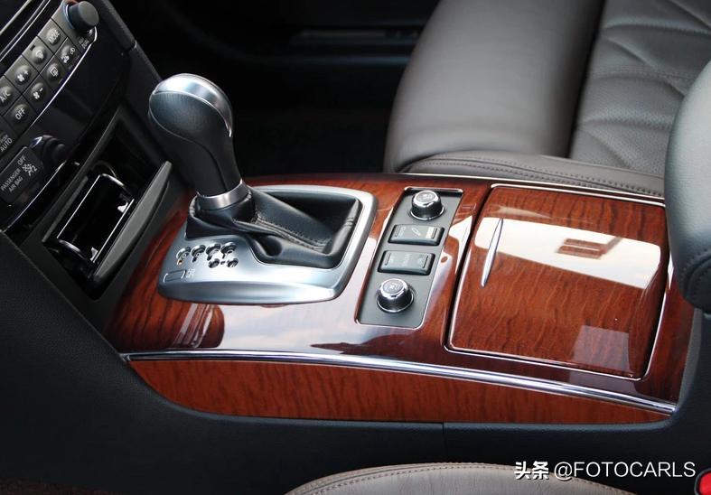 英菲尼迪fx50巅峰版评测,fx50巅峰版试驾