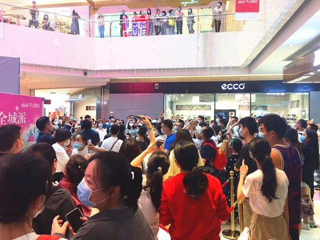 五一期间购物中心,五一消费实体回暖