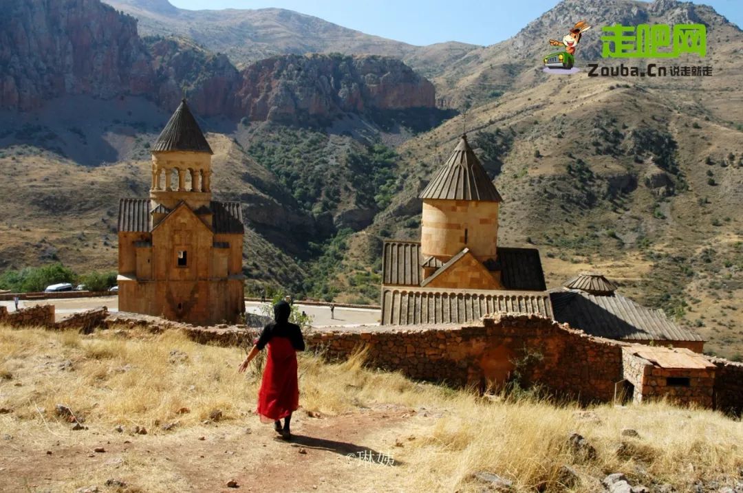 女教师3年游20国,六十岁的女人一个人穷游中国