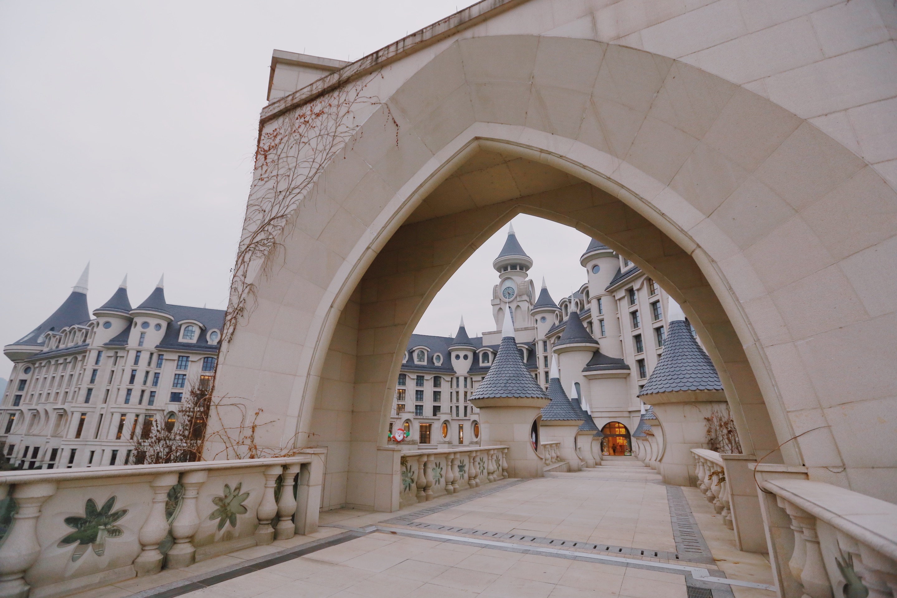 hellokitty乐园童话世界,浙江hellokitty乐园城堡酒店