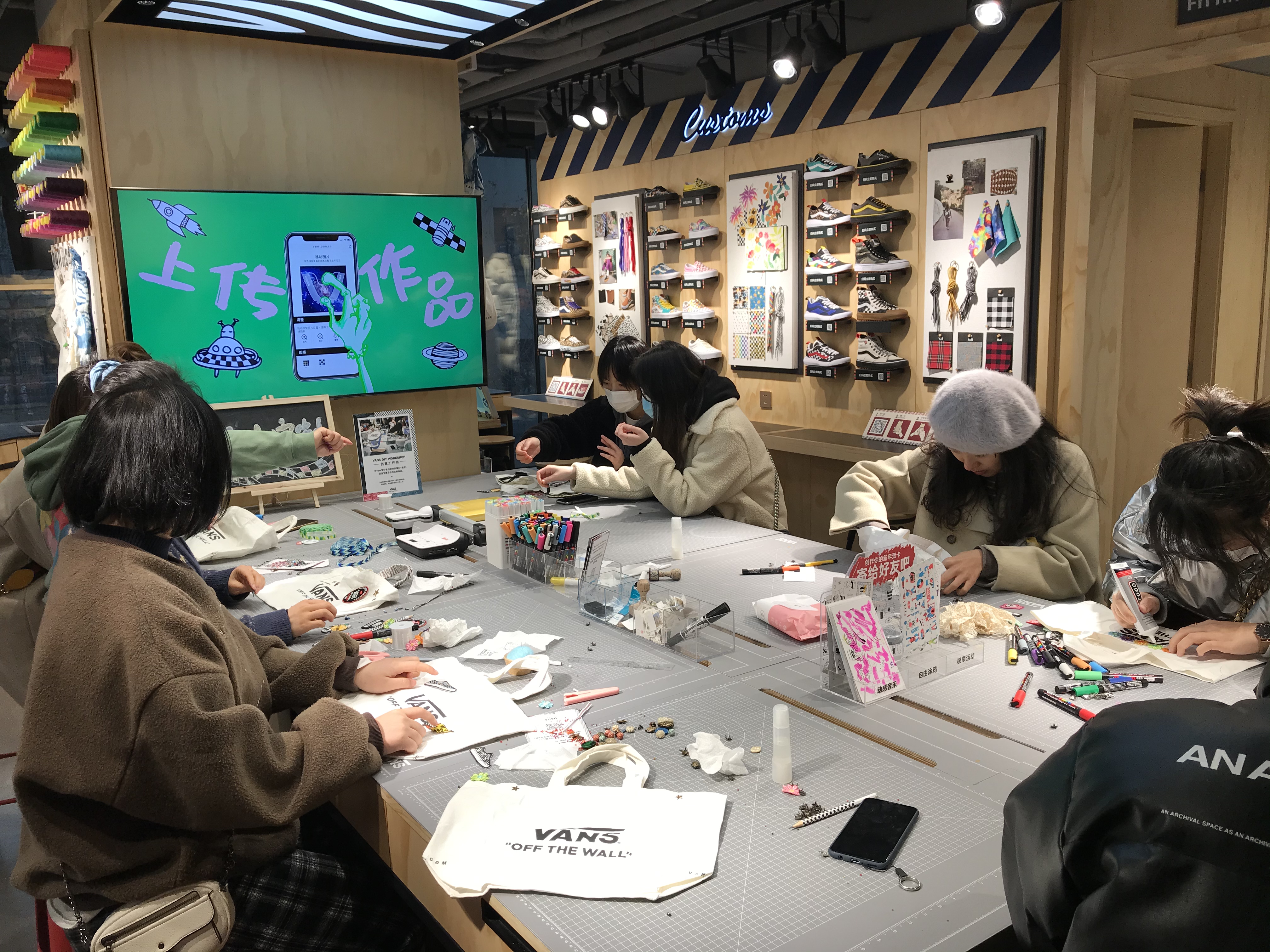 探店：VANS上海南京东路全球旗舰店