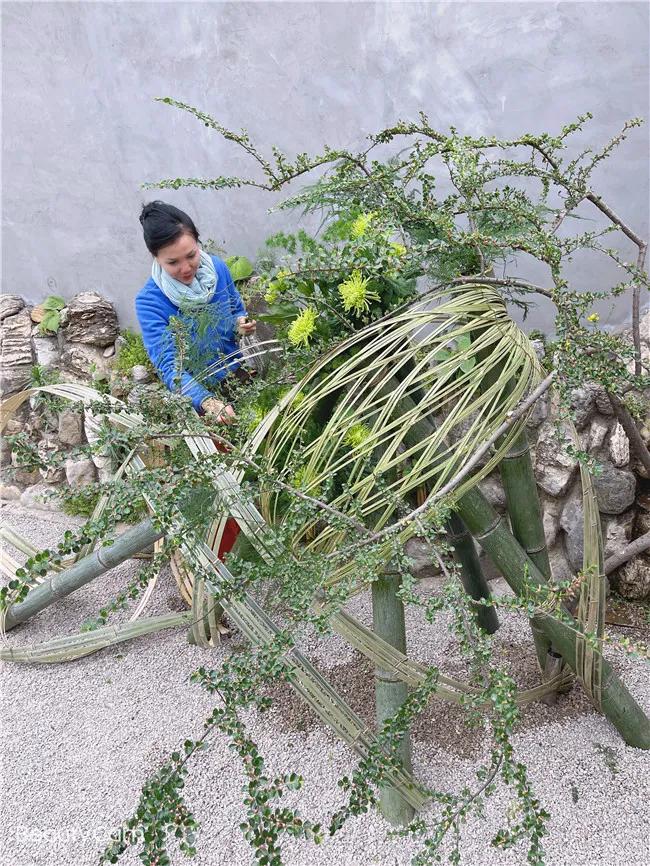 服装设计+花艺设计，只爱百分百纯天然