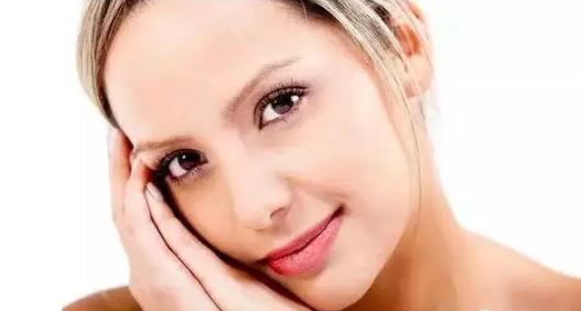 脸部快速补水小妙招油性皮肤,脸部快速补水小妙招12岁