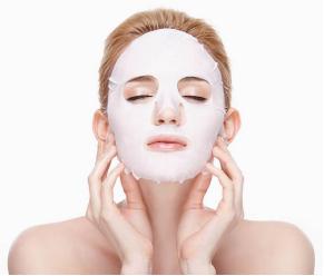 三招教你正确敷面膜,学会两款自制面膜