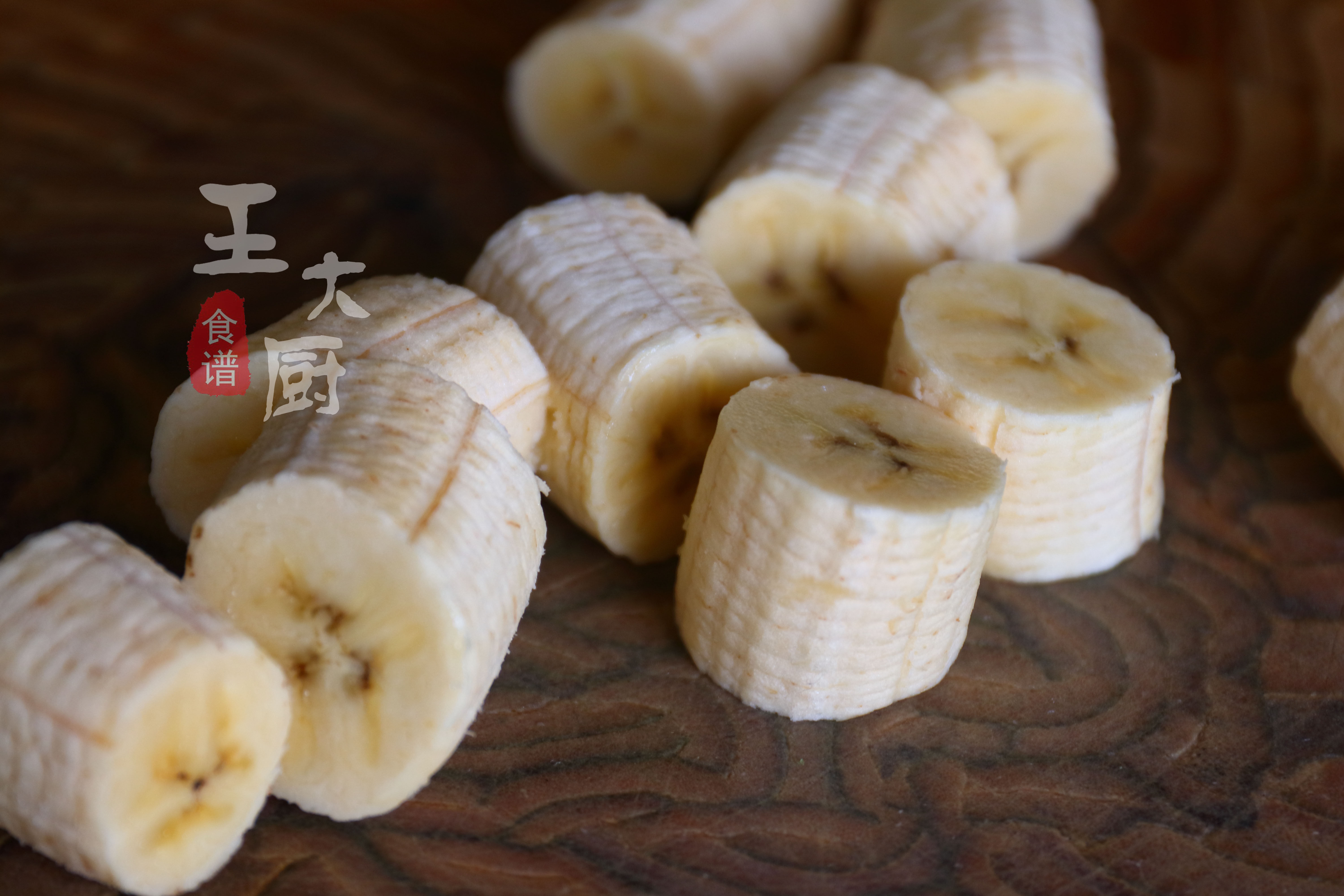 酥脆玉米片的做法大全,炸香蕉球的做法