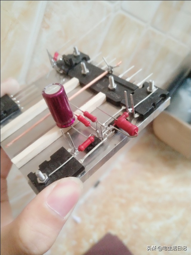 大功率功放机箱自制,功放外壳改电脑机箱