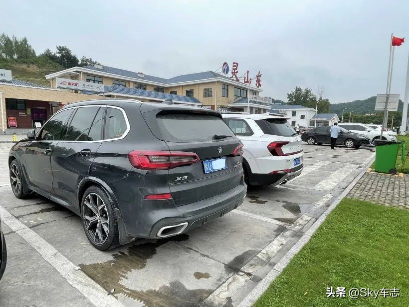 7万公里老款宝马x5,宝马x5的优缺点