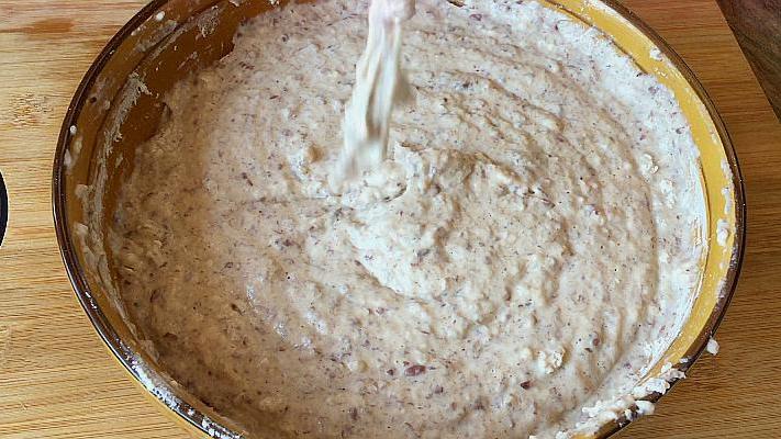 红豆中加2个鸡蛋，不蒸不煮，退奶牙的儿子三天两头点名要，真香