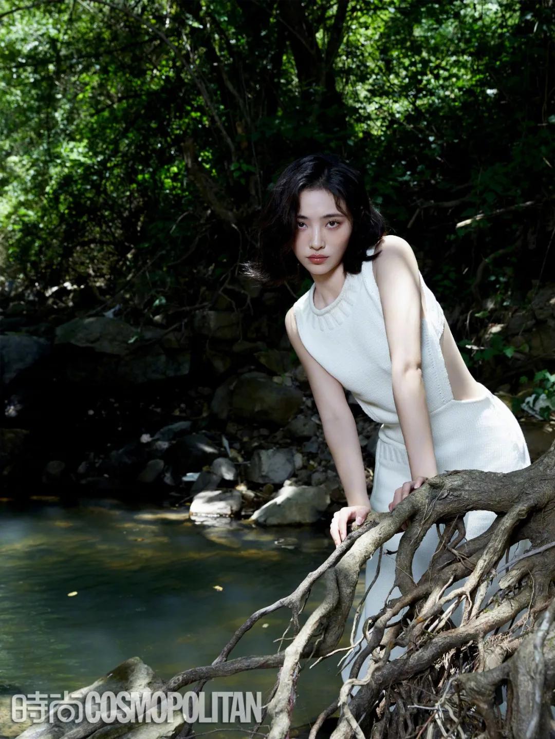 气质针织秋冬穿搭一整套,明星同款针织衫日常穿搭