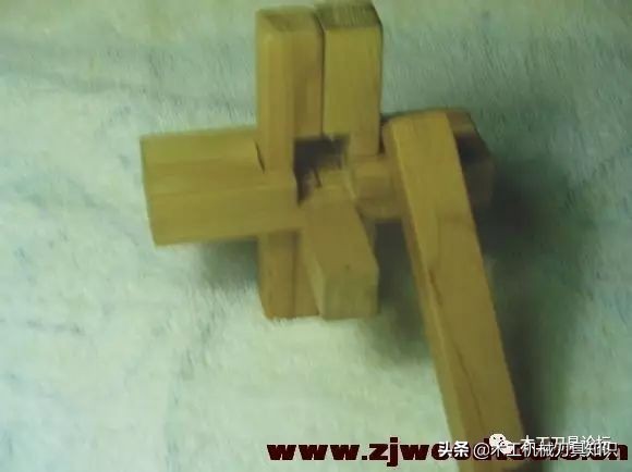 鲁班锁十角图解,鲁班锁三根拼法