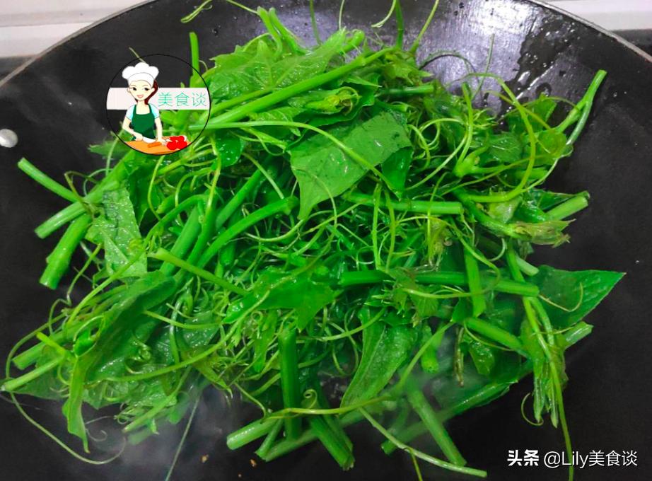 入夏前，遇到这菜我从不手软，清口脆爽，敞开吃，不长胖还能变瘦