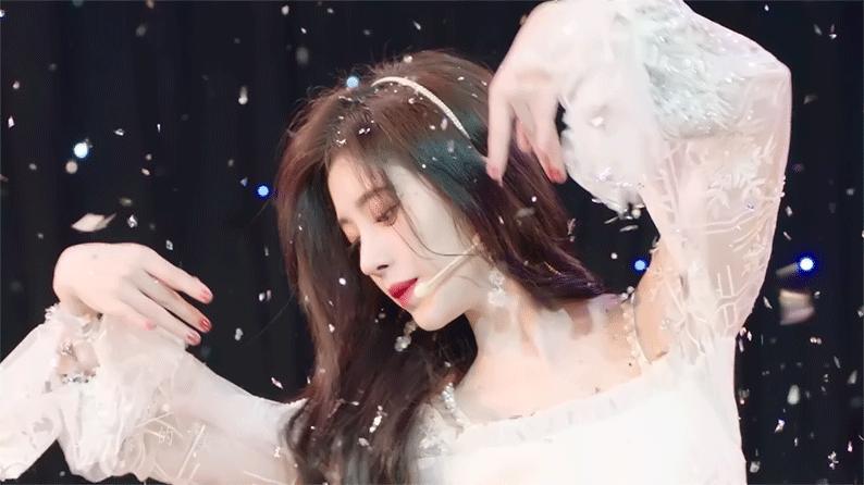 杨超越鞠婧祎照片,鞠婧祎和杨超越照片