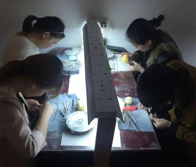 玉雕的手工打磨和抛光,玉雕工艺解析