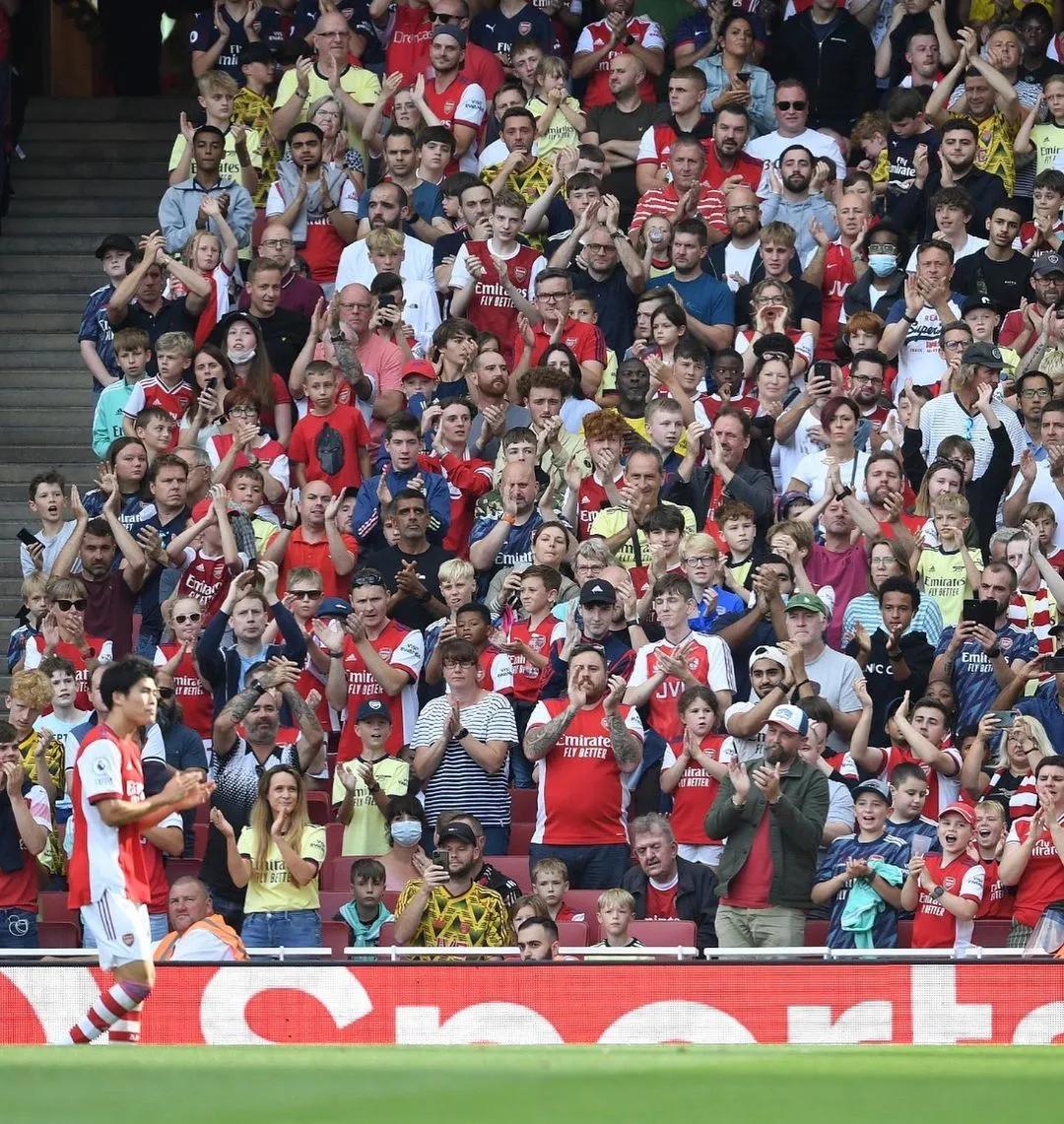 日本国脚逆天数据闪耀英超,真大腿是双排吗