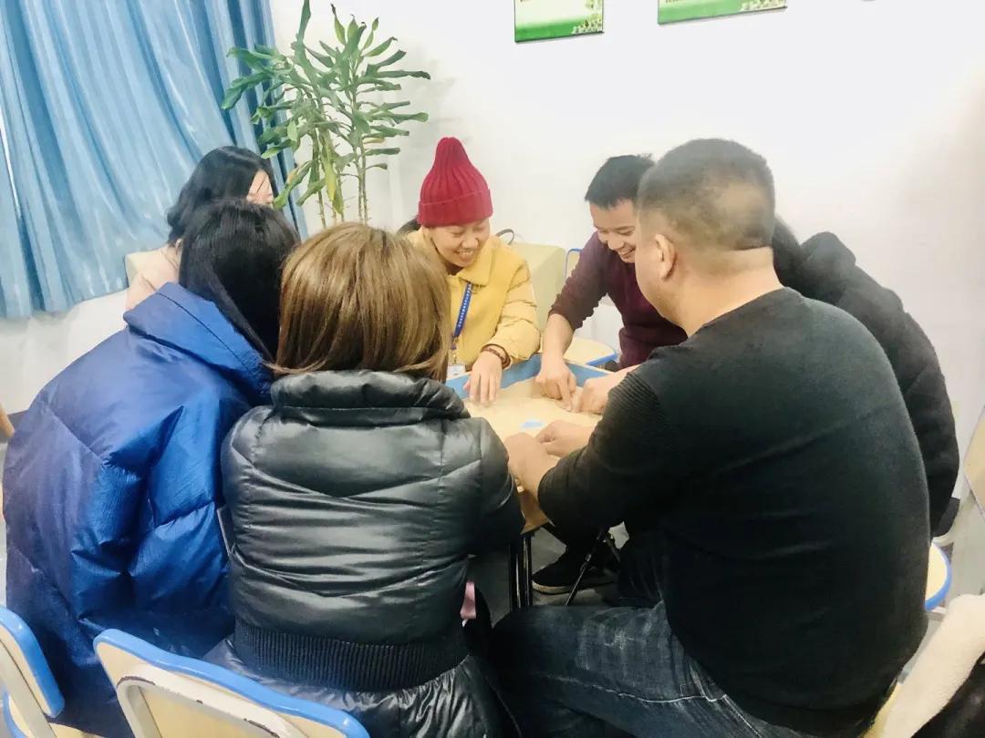 班主任团辅减压活动,沙盘团辅课堂