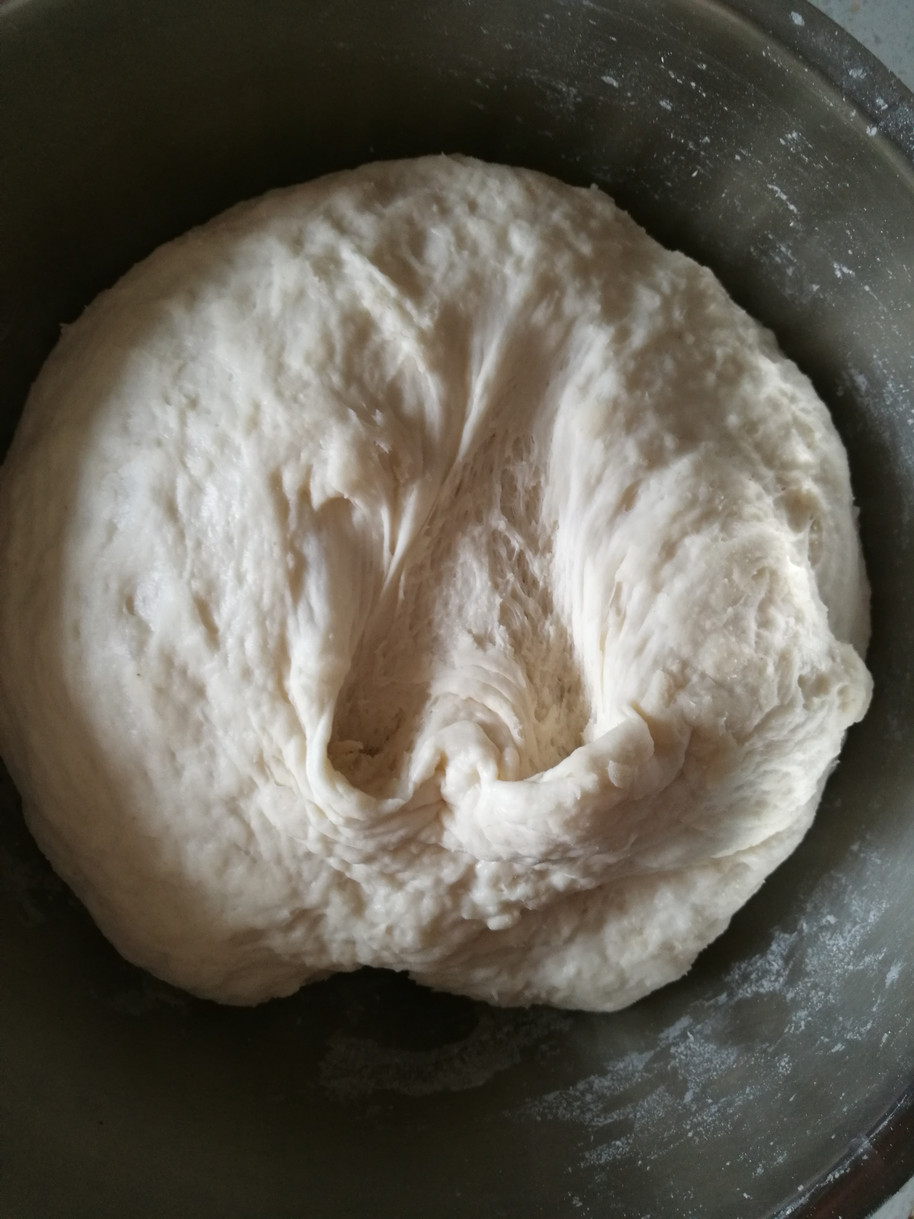 1碗面粉3个鸡蛋自己在家做小面包,1碗面粉一碗水做饼