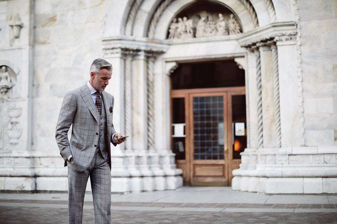 世界十大顶级西装品牌价格,世界奢侈西装品牌十大排名