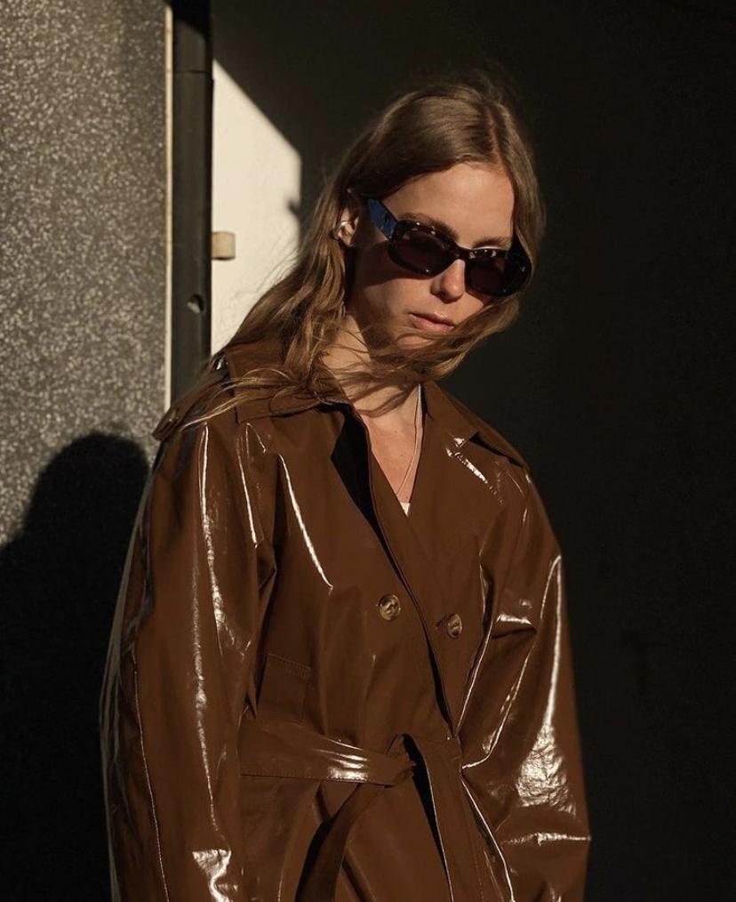 蕾哈娜菠萝纹的服装,蕾哈娜服装品牌